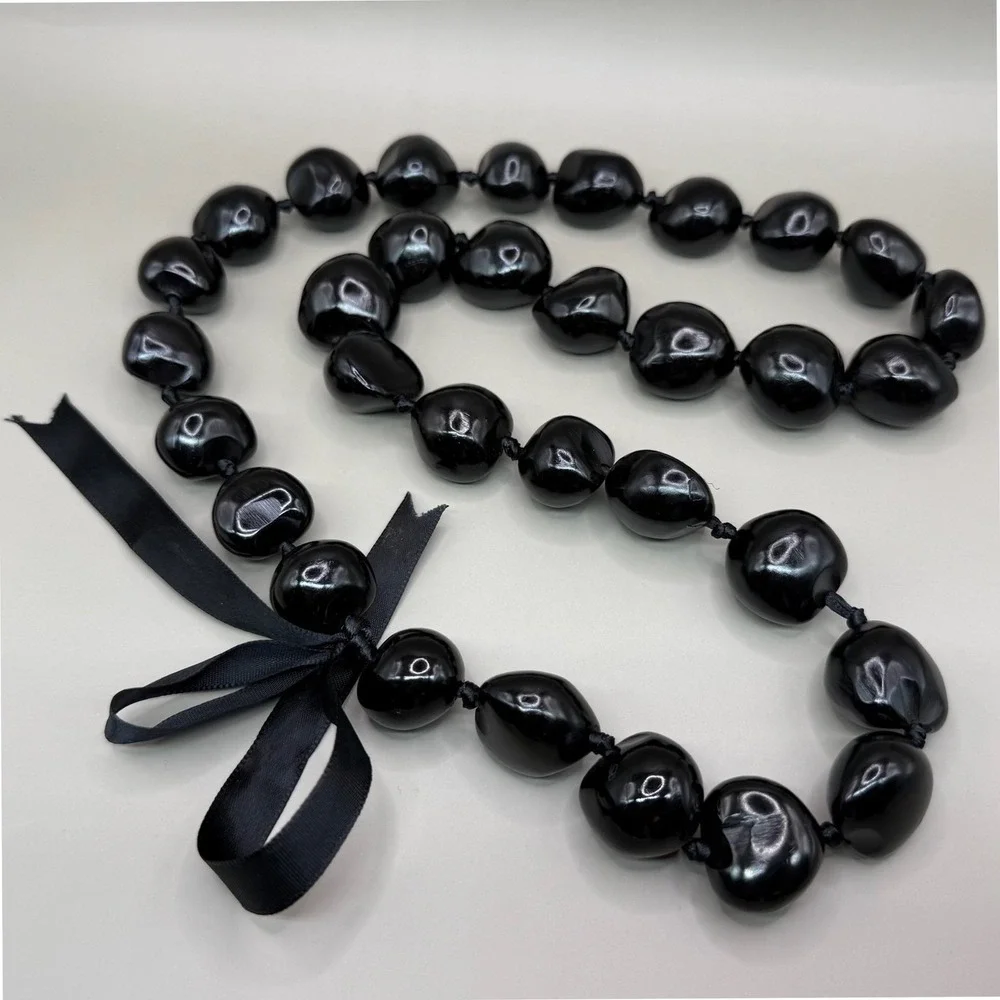 Hawaiian‎ Kukui Nut Lei Necklace Black Shiny 35